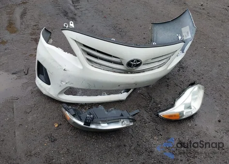 2013 Toyota Corolla Le z USA, uszkodzony, nr VIN 5YFBU4EE1DP084527